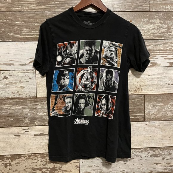 Marvel Other - MARVEL Avengers Comic Tee